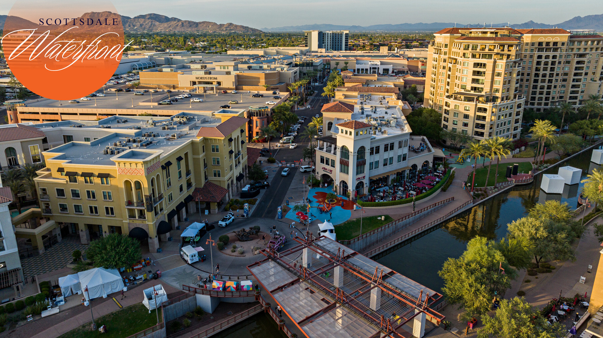 7135 E Camelback Rd, Scottsdale, AZ en alquiler Foto del edificio- Imagen 1 de 10