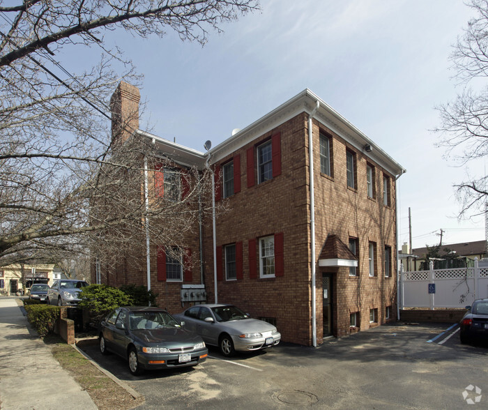 191 Forest Ave, Locust Valley, NY en alquiler - Foto del edificio - Imagen 2 de 14