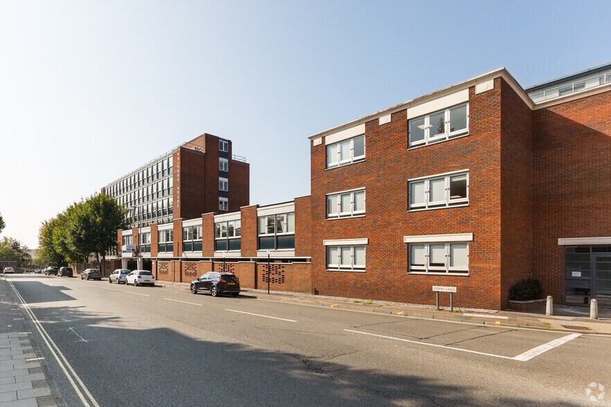 2 Coval Ln, Chelmsford en alquiler - Foto del edificio - Imagen 2 de 4