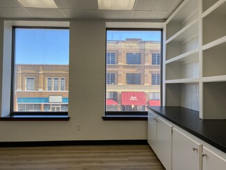 Más detalles para 409-411 W Chickasha Ave, Chickasha, OK - Coworking en alquiler