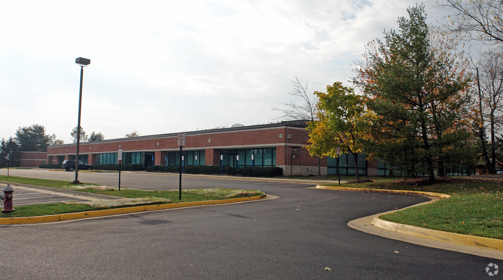 510 Huntmar Park Dr, Herndon, VA en alquiler - Foto del edificio - Imagen 1 de 9