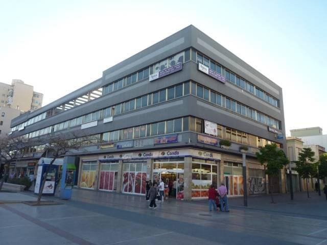 Oficina/Local en Vilanova i la Geltrú, Barcelona en alquiler - Foto principal - Imagen 1 de 2