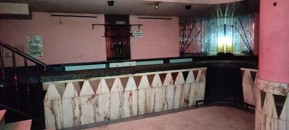 Local en Villablino, León en venta - Foto del edificio - Imagen 3 de 7