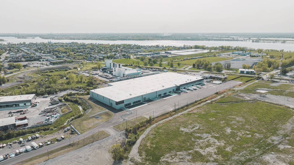 2900 Ch De La Baronnie, Varennes, QC en alquiler - Foto del edificio - Imagen 3 de 6