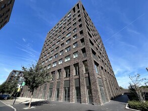 20 Magellan Blvd, London en alquiler Foto del edificio- Imagen 1 de 13