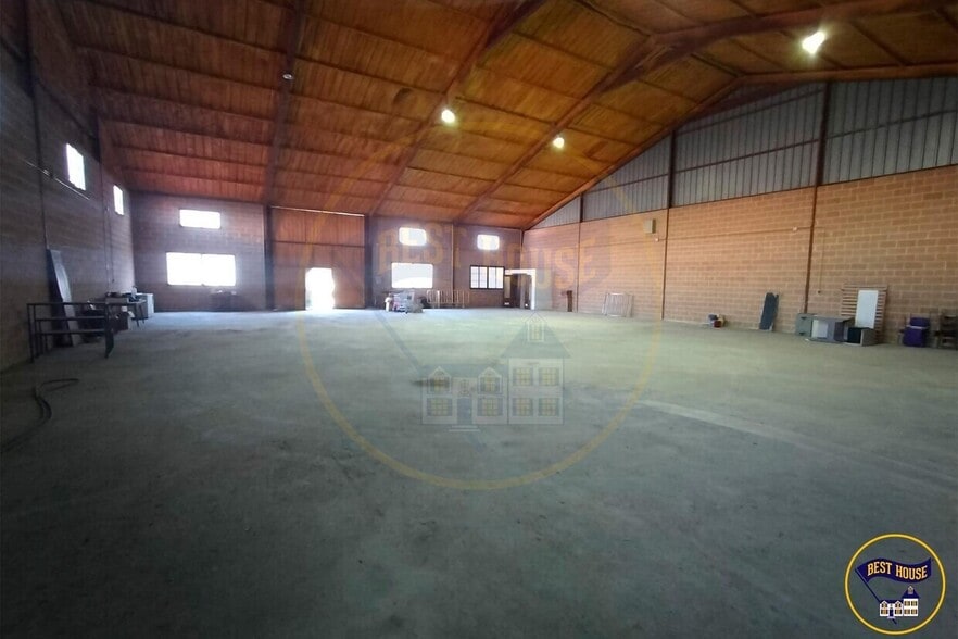 Nave en Cuenca, Cuenca en venta - Foto principal - Imagen 1 de 2