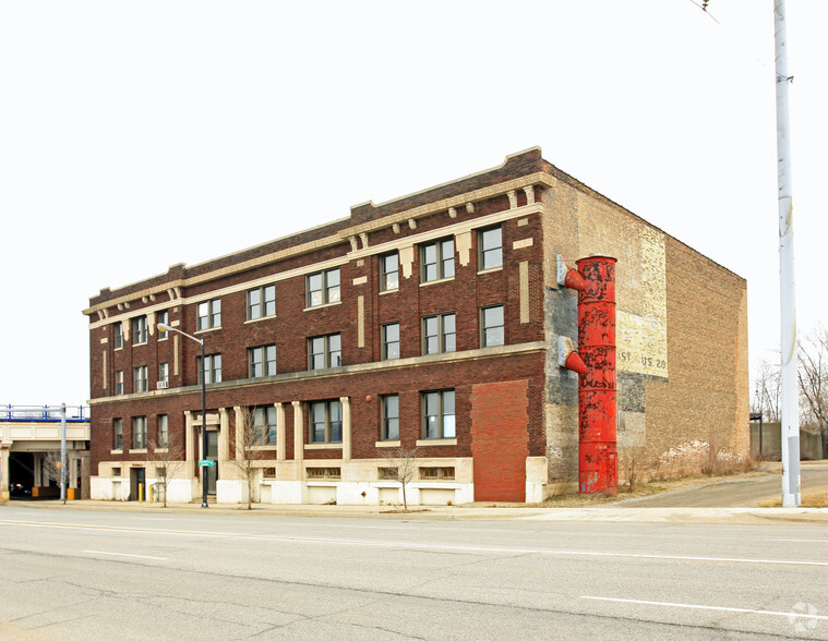 702 S Michigan St, South Bend, IN en alquiler - Foto del edificio - Imagen 1 de 13