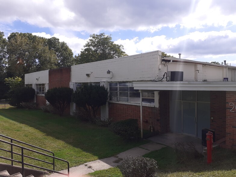 20 Industrial Pl, Middletown, NY en alquiler - Foto principal - Imagen 1 de 18