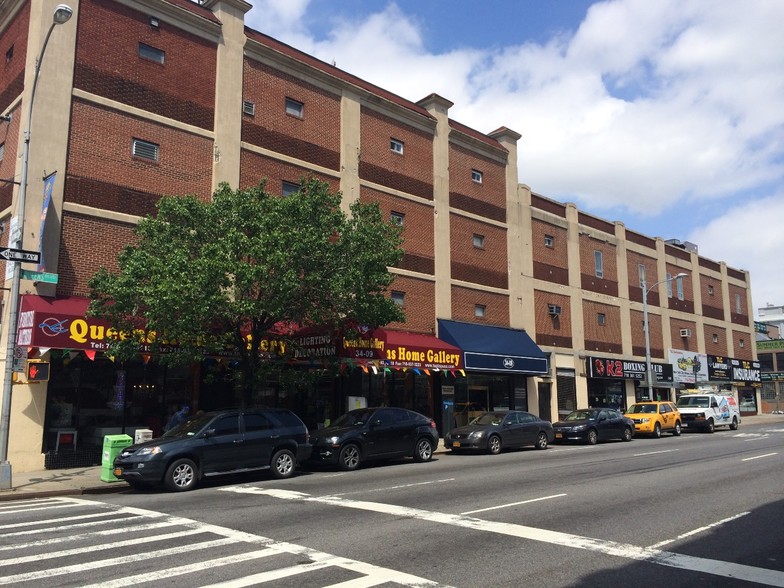 34-09-34-11 Queens Blvd, Long Island City, NY en alquiler - Foto del edificio - Imagen 1 de 9