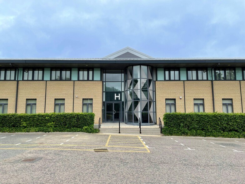 595 Calder Rd, Edinburgh en alquiler - Foto del edificio - Imagen 2 de 4
