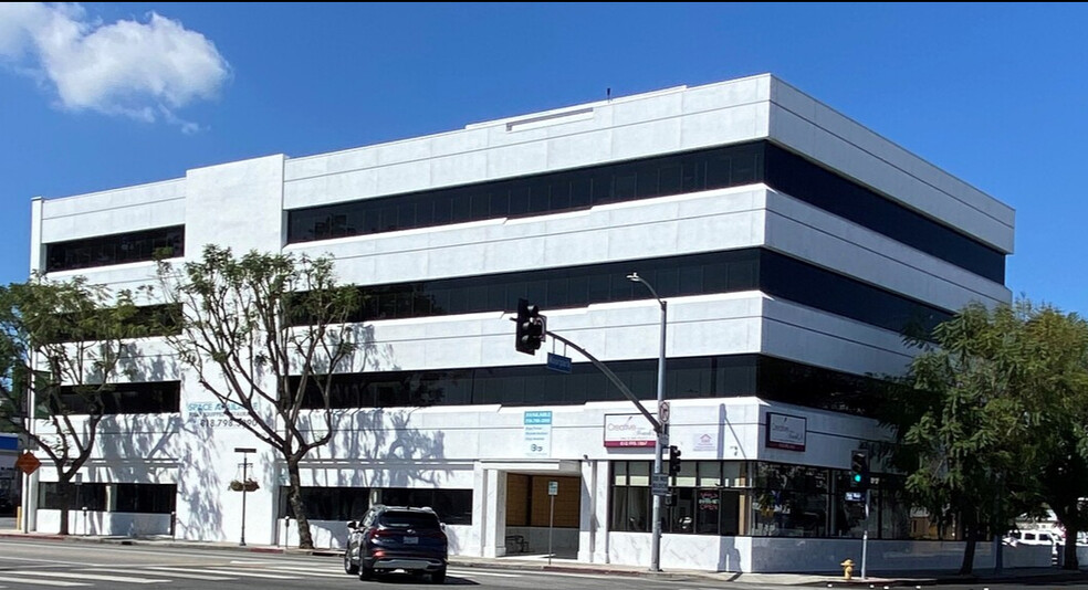 4419 Van Nuys Blvd, Sherman Oaks, CA en alquiler - Foto del edificio - Imagen 1 de 4