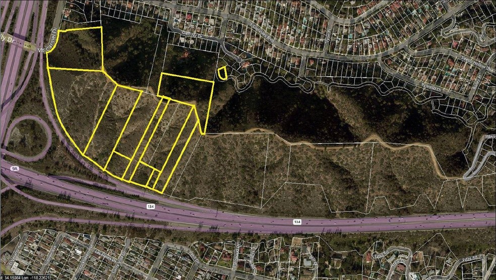 Mount Carmel Drive, Glendale, CA en venta - Vista aérea - Imagen 2 de 6