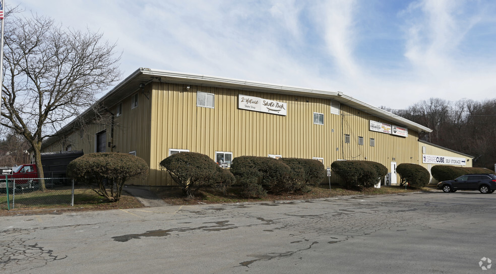 1 Highland Industrial Park Dr, Peekskill, NY en alquiler - Foto principal - Imagen 1 de 7