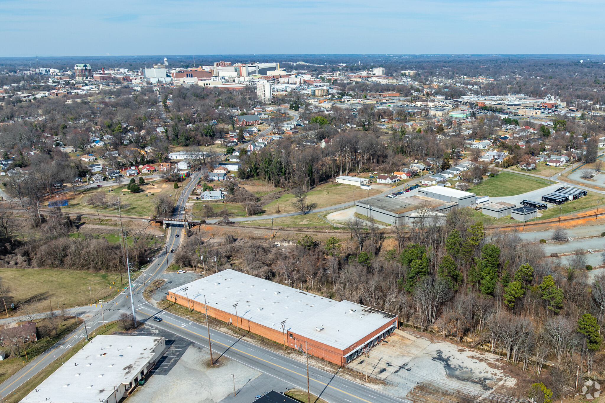 1415 S Elm St, High Point, NC en venta Foto del edificio- Imagen 1 de 22