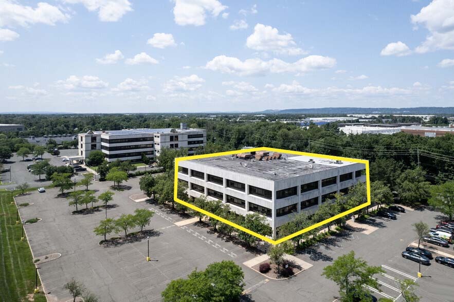 1 Corporate Pl S, Piscataway, NJ en alquiler Foto del edificio- Imagen 1 de 11