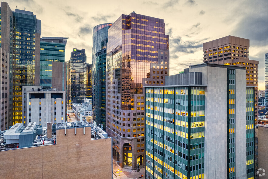 645 7th Ave SW, Calgary, AB en alquiler - Foto del edificio - Imagen 2 de 2