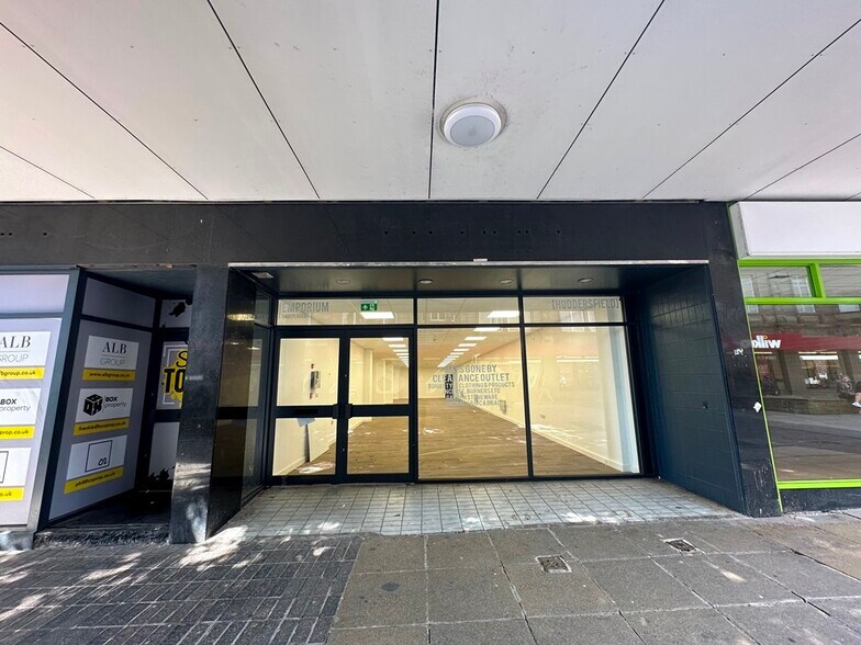 108-110 New St, Huddersfield en venta - Foto principal - Imagen 1 de 4