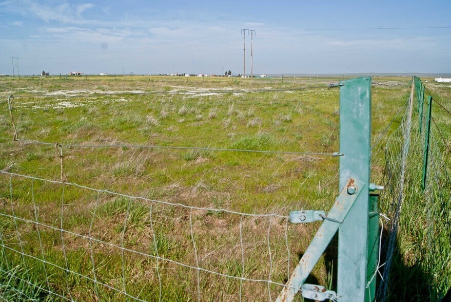 Terreno en Sierra de Fuentes, Cáceres en venta - Foto del edificio - Imagen 3 de 5