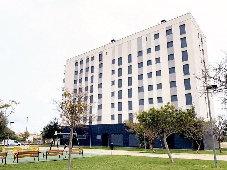 Local en Vinaròs en venta - Foto del edificio - Imagen 2 de 9
