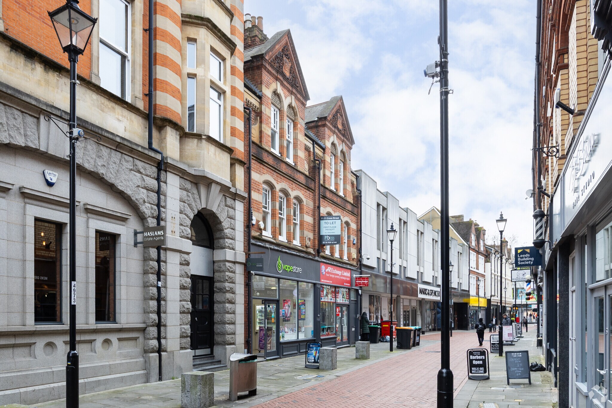 7-11 Cross St, Reading en alquiler Foto principal- Imagen 1 de 3