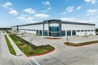 194 Commerce Center Dr, Buda, TX en alquiler Foto del edificio- Imagen 2 de 2