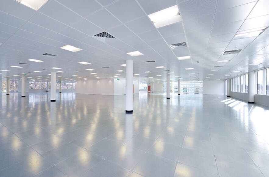 5 Chertsey Ln, Staines en alquiler - Foto del edificio - Imagen 3 de 13