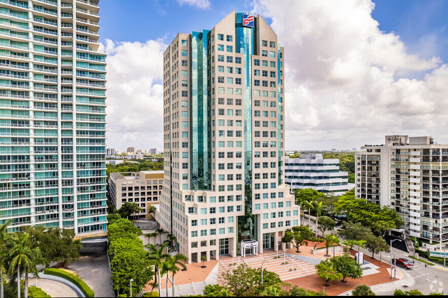 2601 S Bayshore Dr, Coconut Grove, FL en alquiler - Foto del edificio - Imagen 1 de 2