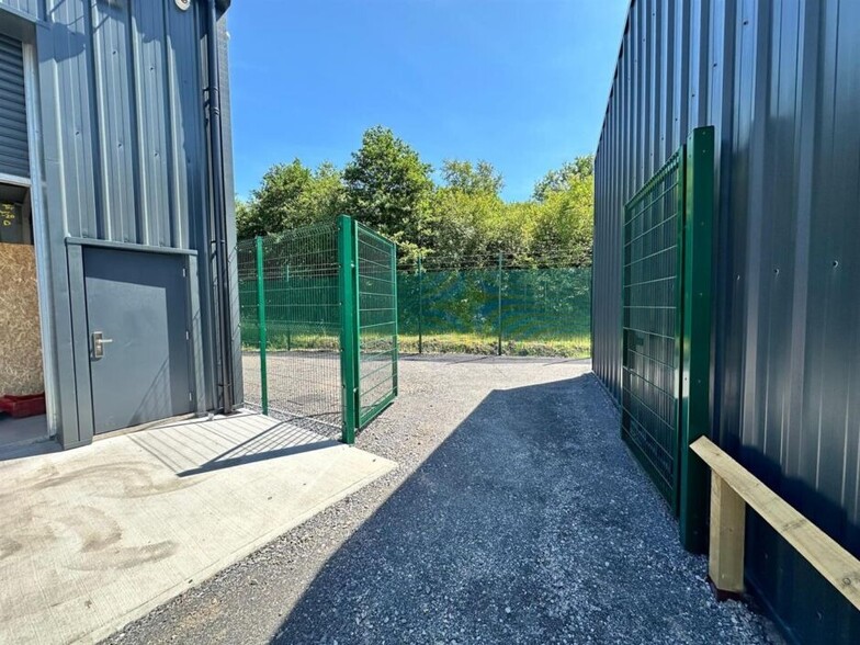 Tank Farm Rd, Neath en alquiler - Foto del edificio - Imagen 3 de 5