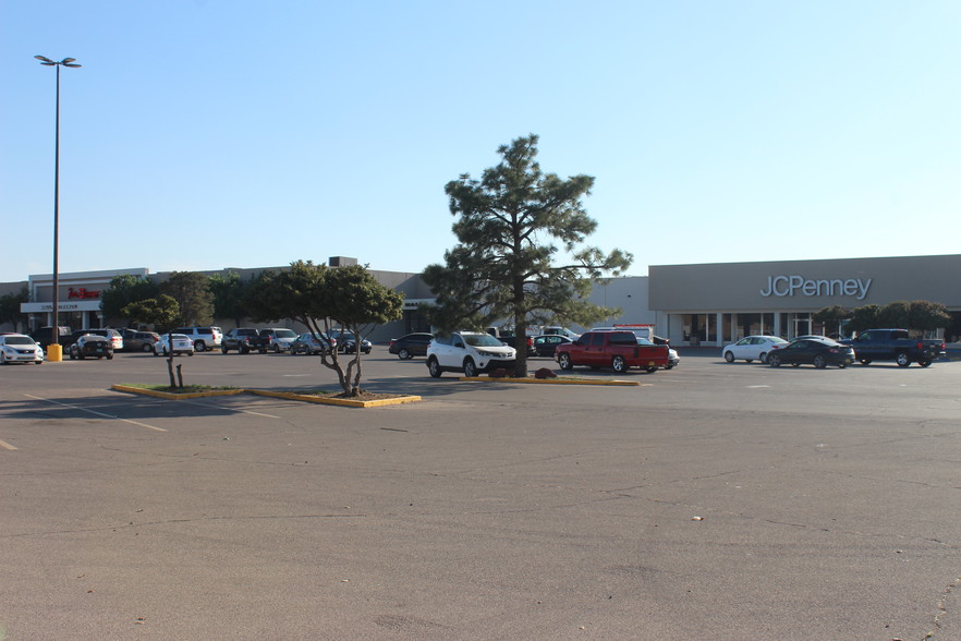 1317-1401 N Turner St, Hobbs, NM en alquiler - Foto del edificio - Imagen 2 de 10