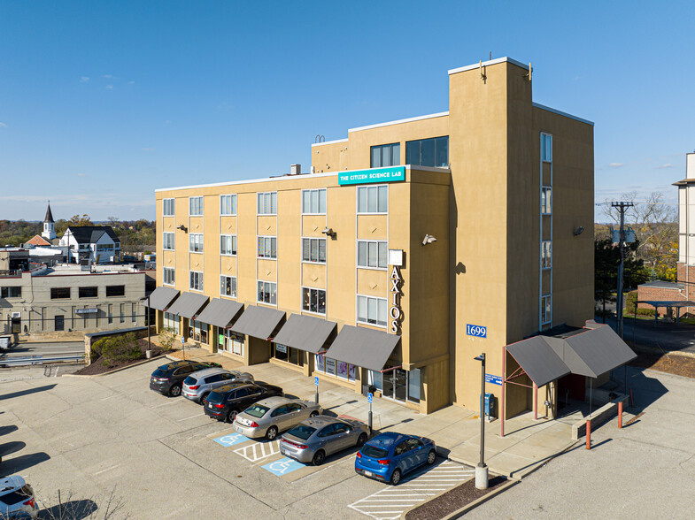 1699 Washington Rd, Pittsburgh, PA en alquiler - Foto del edificio - Imagen 2 de 10