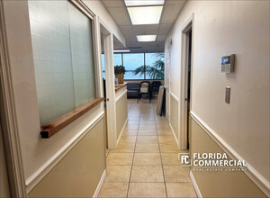 509 SE Riverside Dr, Stuart, FL en alquiler Foto del edificio- Imagen 2 de 16