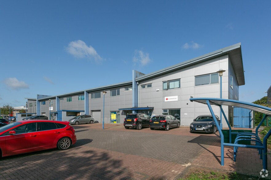 Greenbridge Rd, Swindon en alquiler - Foto del edificio - Imagen 2 de 5