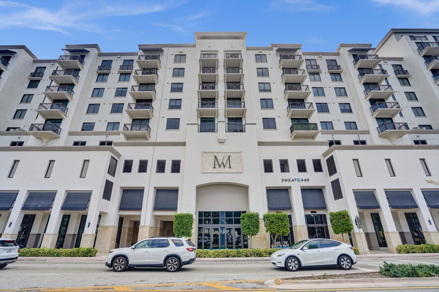 301 Altara Ave, Coral Gables, FL en venta - Foto del edificio - Imagen 3 de 18