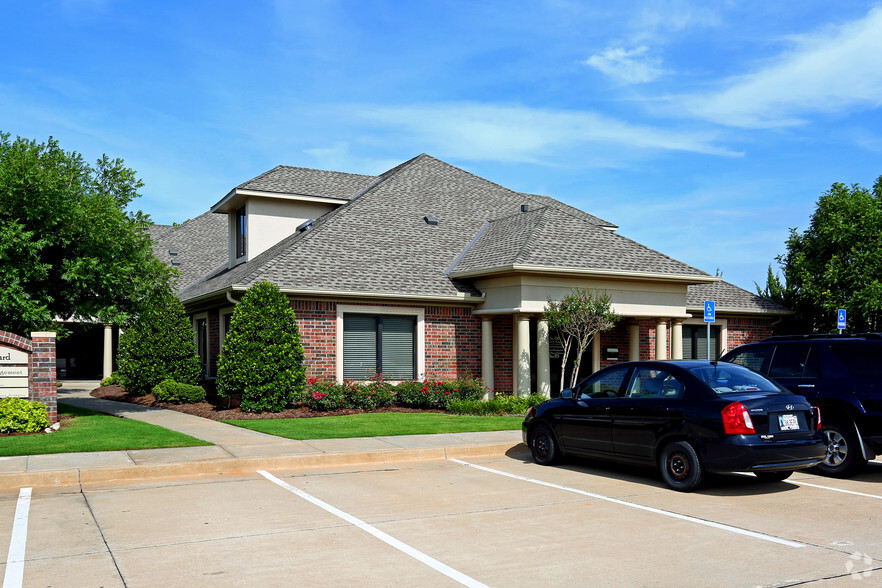 3839 S Boulevard Ave, Edmond, OK en alquiler - Foto del edificio - Imagen 2 de 9