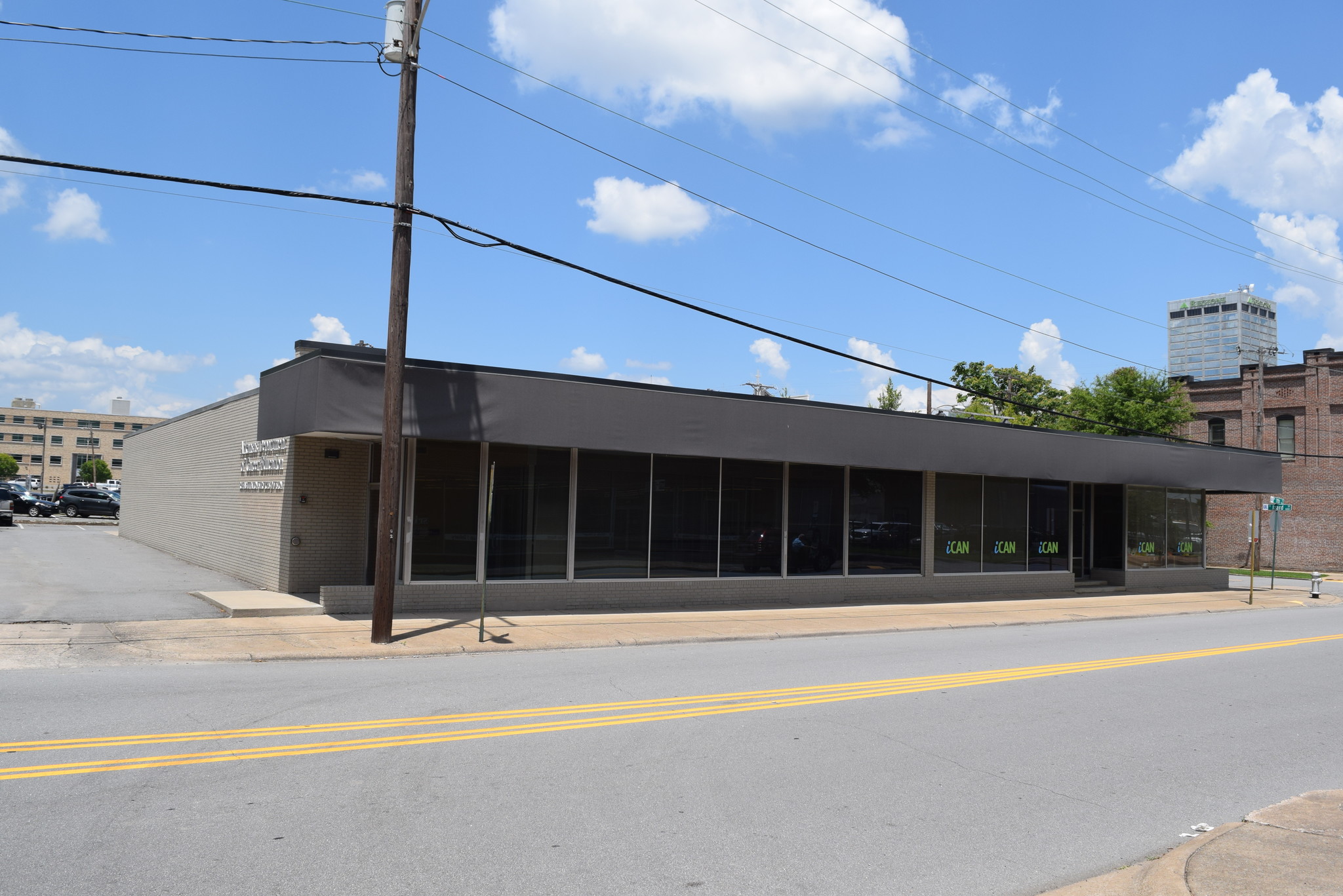 900 W 7th St, Little Rock, AR en alquiler Foto del edificio- Imagen 1 de 3