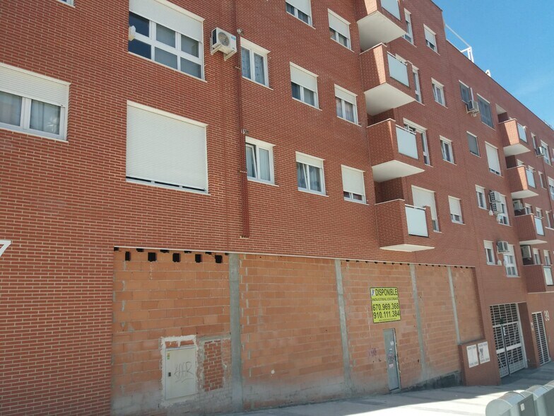 Avenida Berlín, 1, Arganda del Rey, Madrid en venta - Foto del edificio - Imagen 2 de 6
