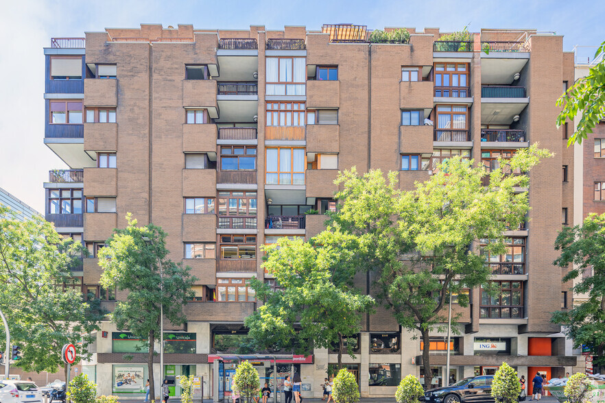 Calle Maiquez, 16, Madrid, Madrid en venta - Foto del edificio - Imagen 2 de 6