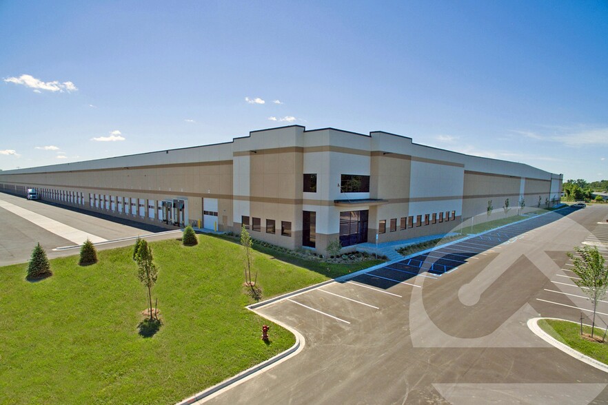 1400 E 10 Mile Rd, Hazel Park, MI en alquiler - Foto del edificio - Imagen 2 de 2