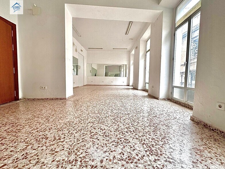 Local en Cáceres, Cáceres en alquiler - Foto del edificio - Imagen 2 de 7