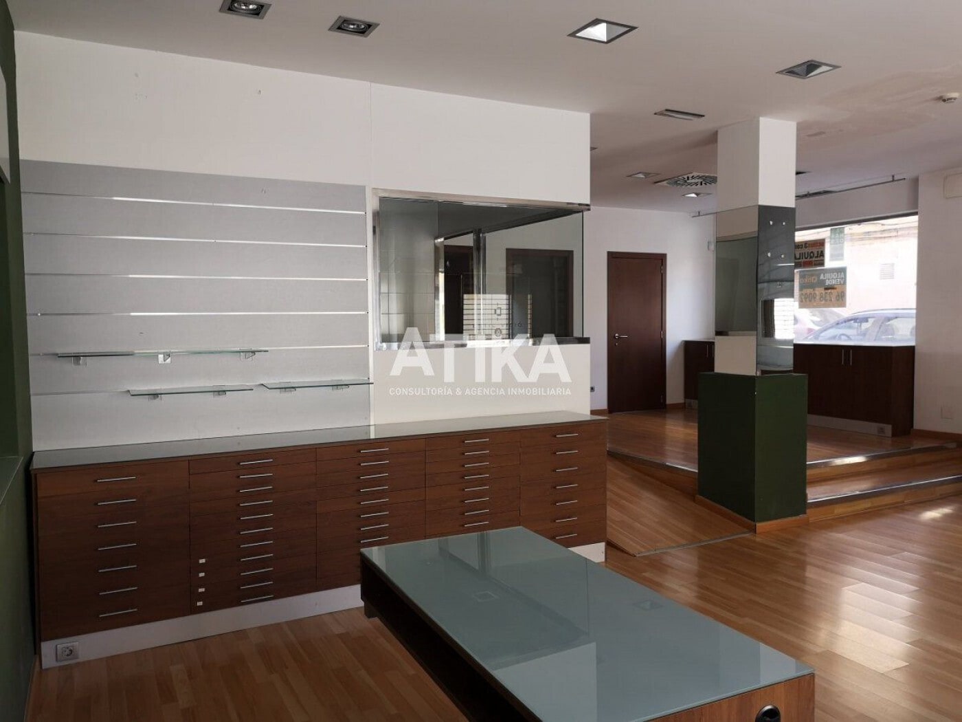 Local en Ontinyent, Valencia en venta Foto del interior- Imagen 1 de 17