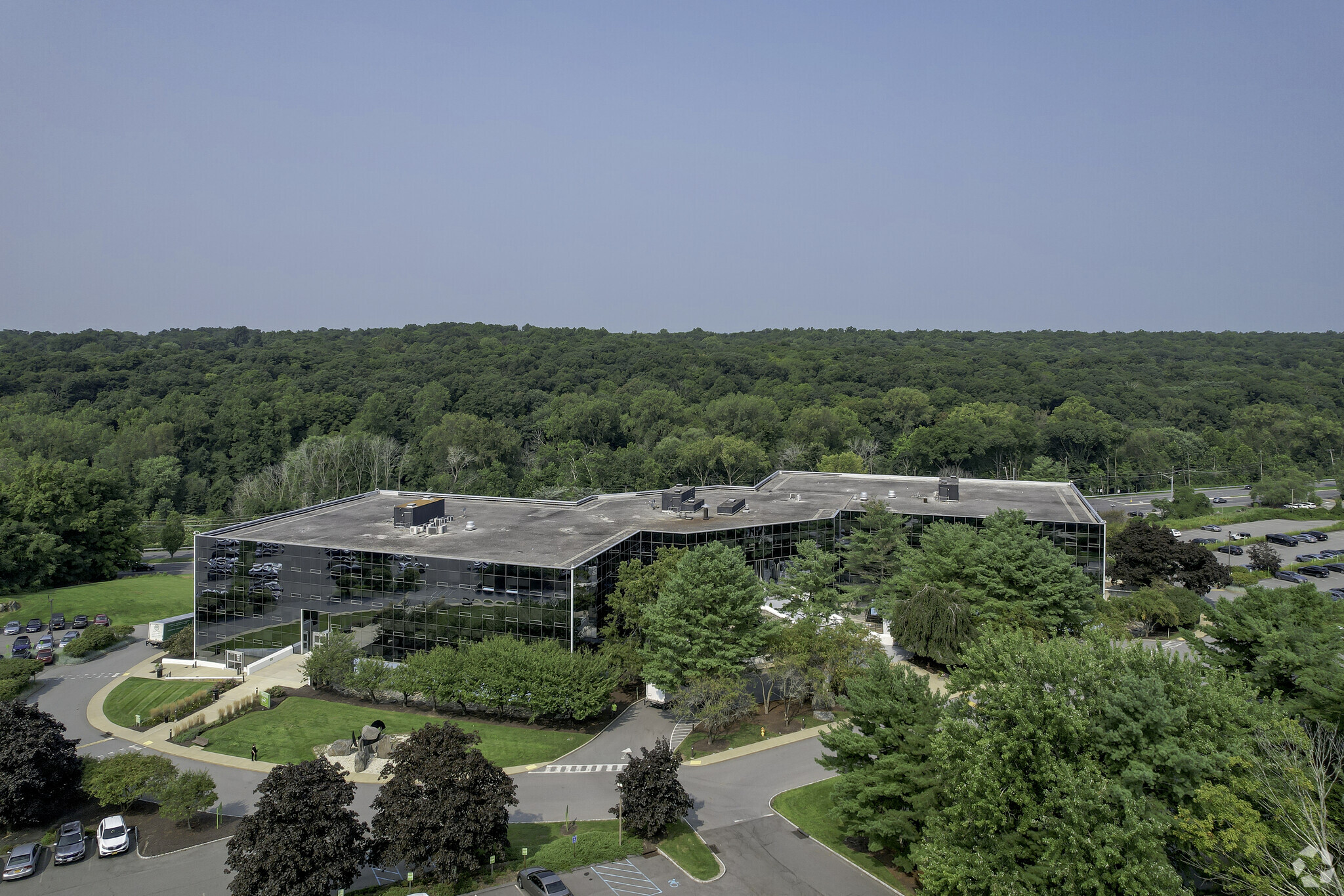 500 Mamaroneck Ave, Harrison, NY en alquiler Foto del edificio- Imagen 1 de 24