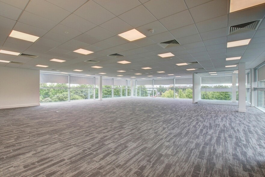 Lakeside Blvd, Doncaster en alquiler - Foto del edificio - Imagen 3 de 15