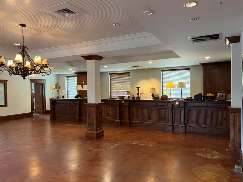 622 Clara Barton Blvd, Garland, TX en alquiler - Foto del interior - Imagen 2 de 5