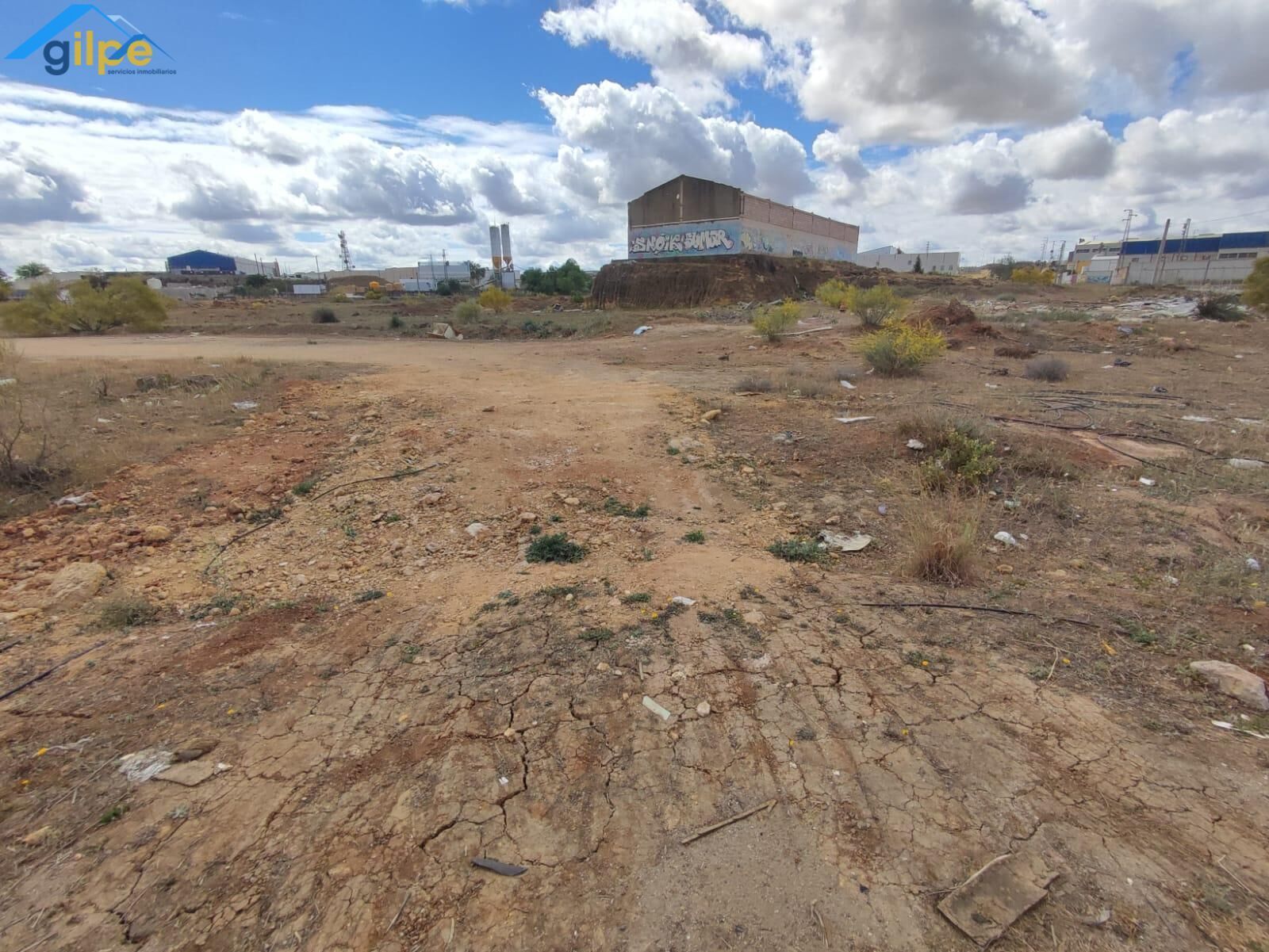 Terreno en Alcalá de Guadaíra, Sevilla en alquiler Foto principal- Imagen 1 de 6