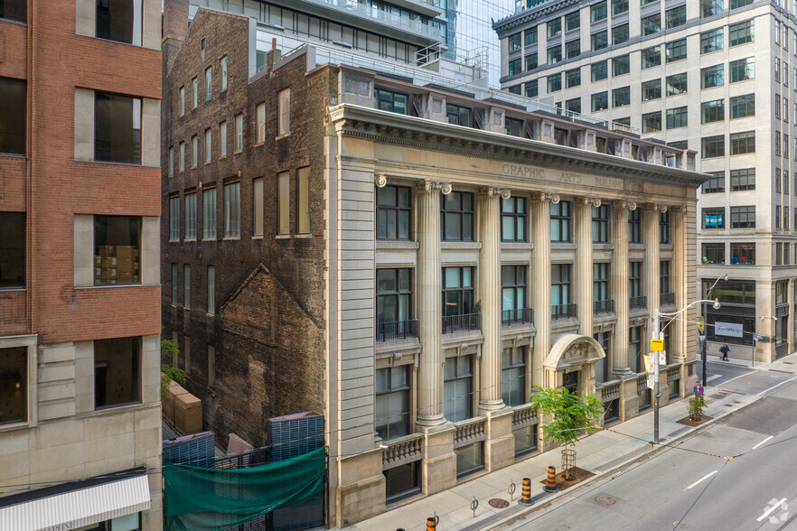 73 Richmond St W, Toronto, ON en venta - Foto del edificio - Imagen 2 de 3