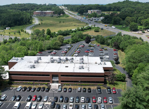 352 Turnpike Rd, Southborough, MA en alquiler Foto del edificio- Imagen 2 de 5