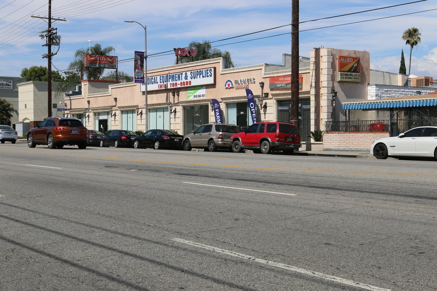 7318 Sepulveda Blvd, Van Nuys, CA en alquiler - Foto del edificio - Imagen 2 de 5