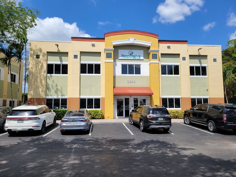 2949 W Cypress Creek Rd, Fort Lauderdale, FL en venta - Foto del edificio - Imagen 1 de 24