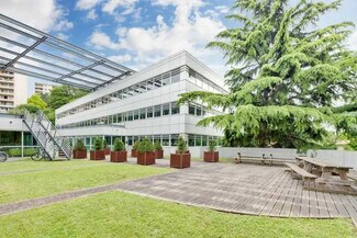 Más detalles de 4 Chemin Du Ruisseau, Écully - Oficina en alquiler