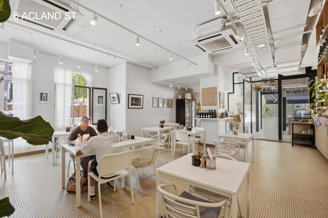 2-6 Acland St, St Kilda, VIC 3182 - Unidad 6 - - Foto del interior - Image 2 of 4
